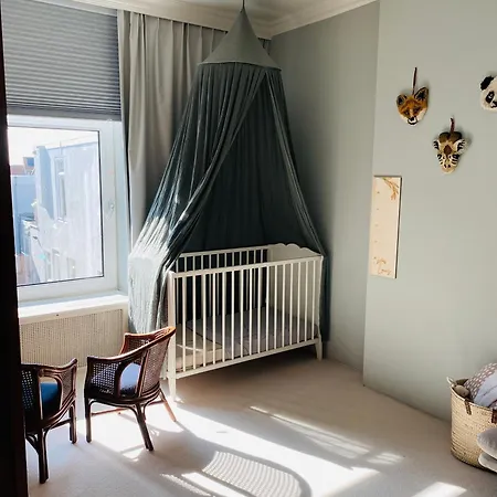 Familiehuis Aan Zee Met Ruim Dakterras 赞德沃特